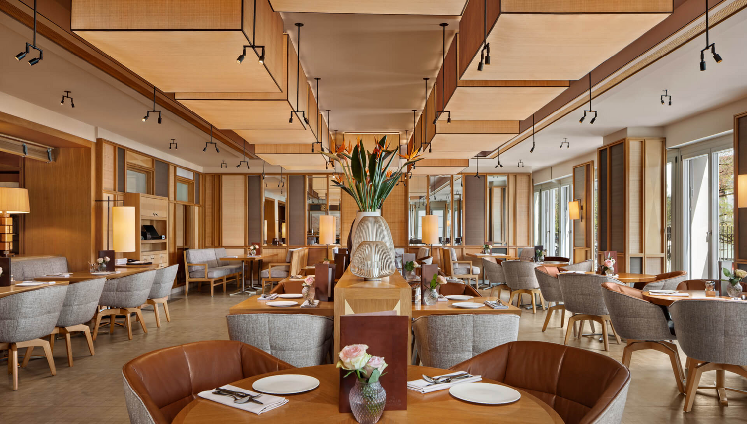 Breakfast room at the LOUIS Hotel München